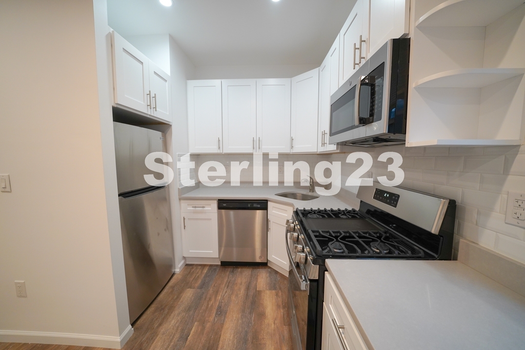 33-7 28th Avenue - Photo 1