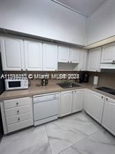 19370 Collins Ave - Photo 3