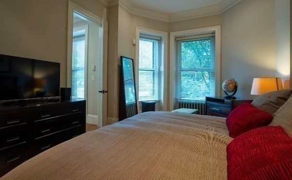 295 Beacon Street - Photo 15