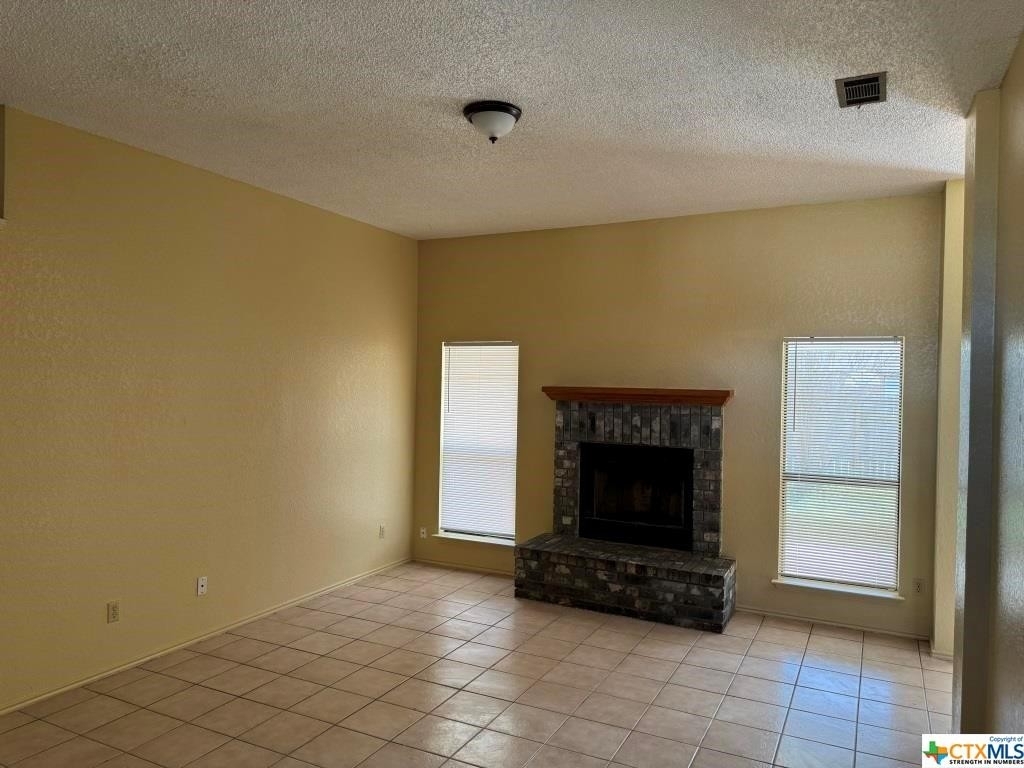 2404 Bluebonnet Drive - Photo 2