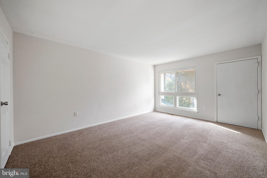 706 Timber Creek - Photo 15