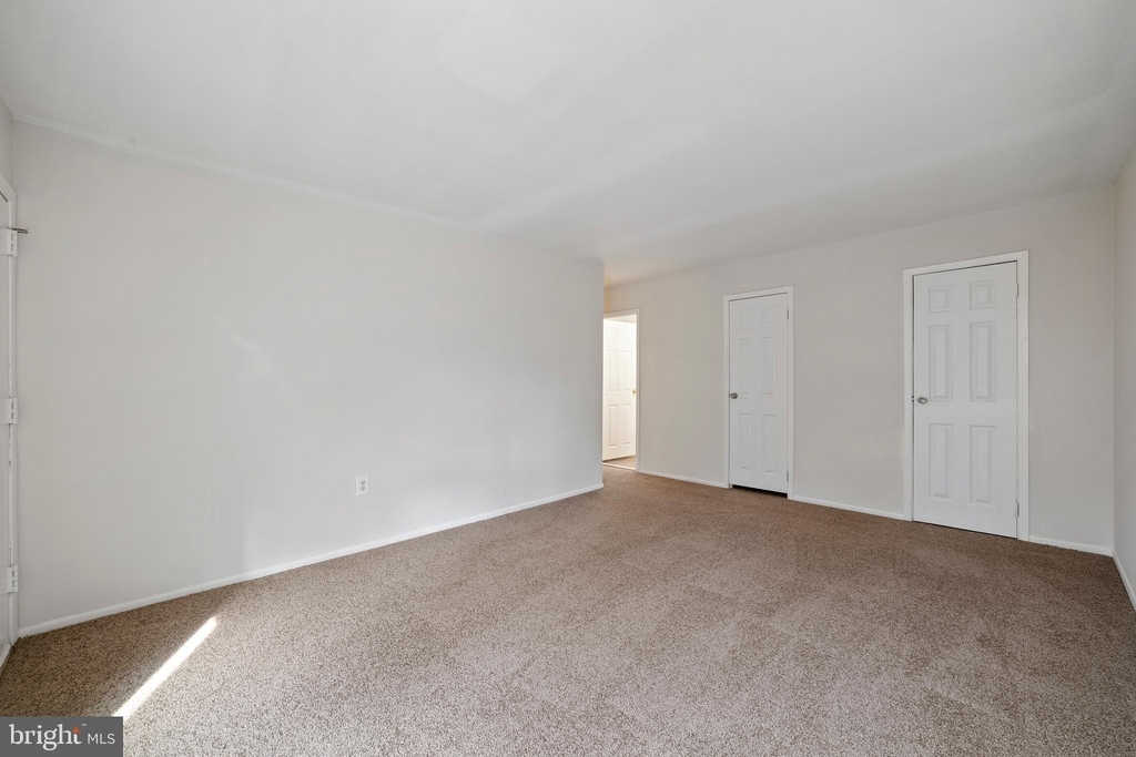 706 Timber Creek - Photo 16