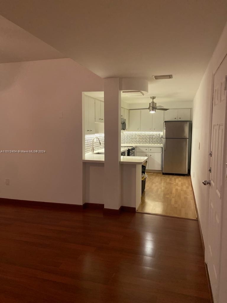 1051 Meridian Ave - Photo 8