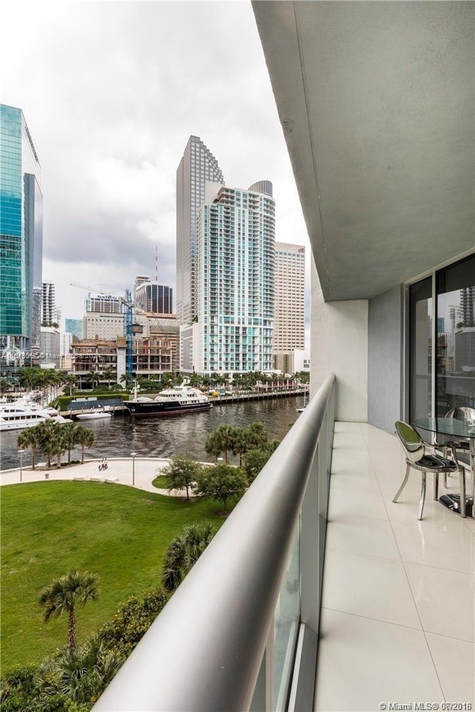 465 Brickell Ave - Photo 5