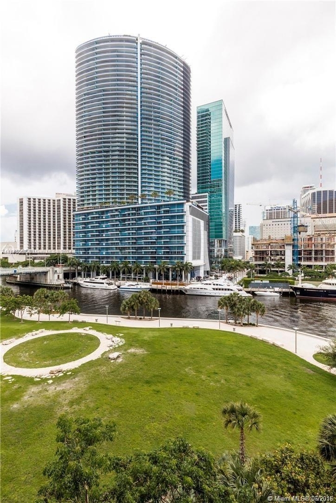 465 Brickell Ave - Photo 8