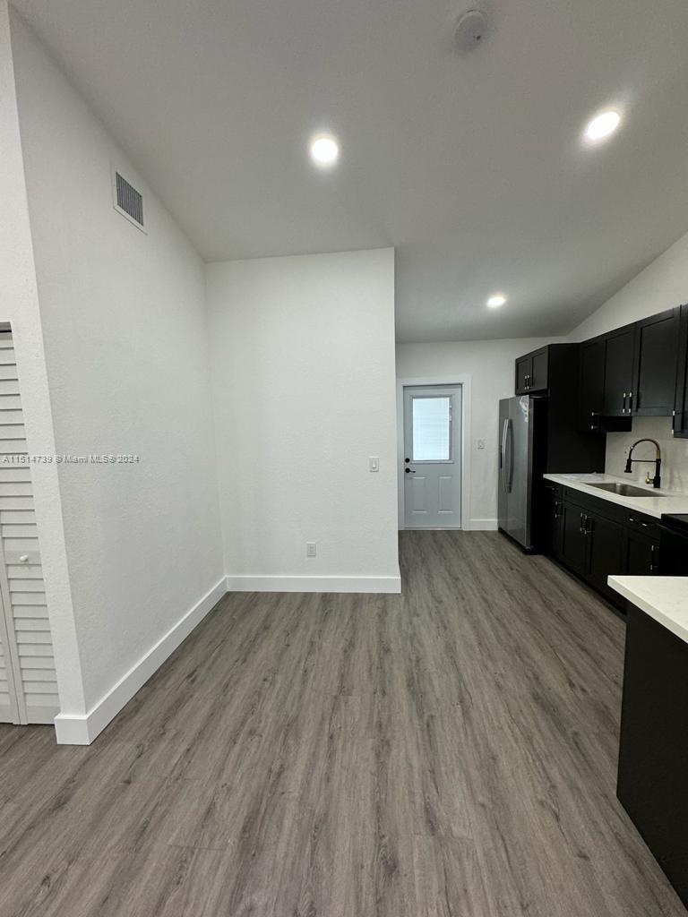 11912 Ne 10th Ave - Photo 16