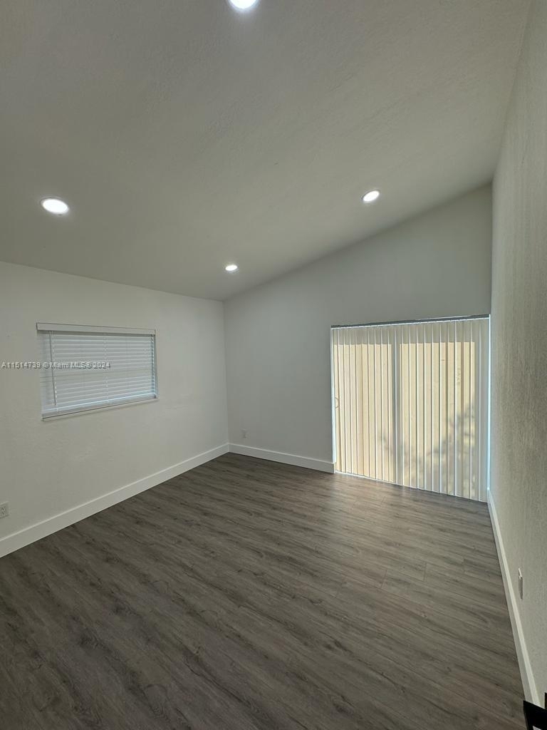 11912 Ne 10th Ave - Photo 27