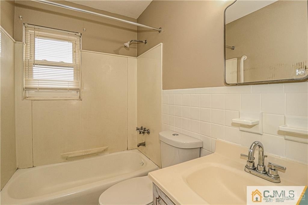 298 Central Avenue - Photo 4