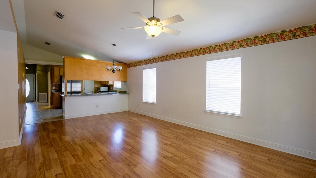 3292 Emerson Lane - Photo 5