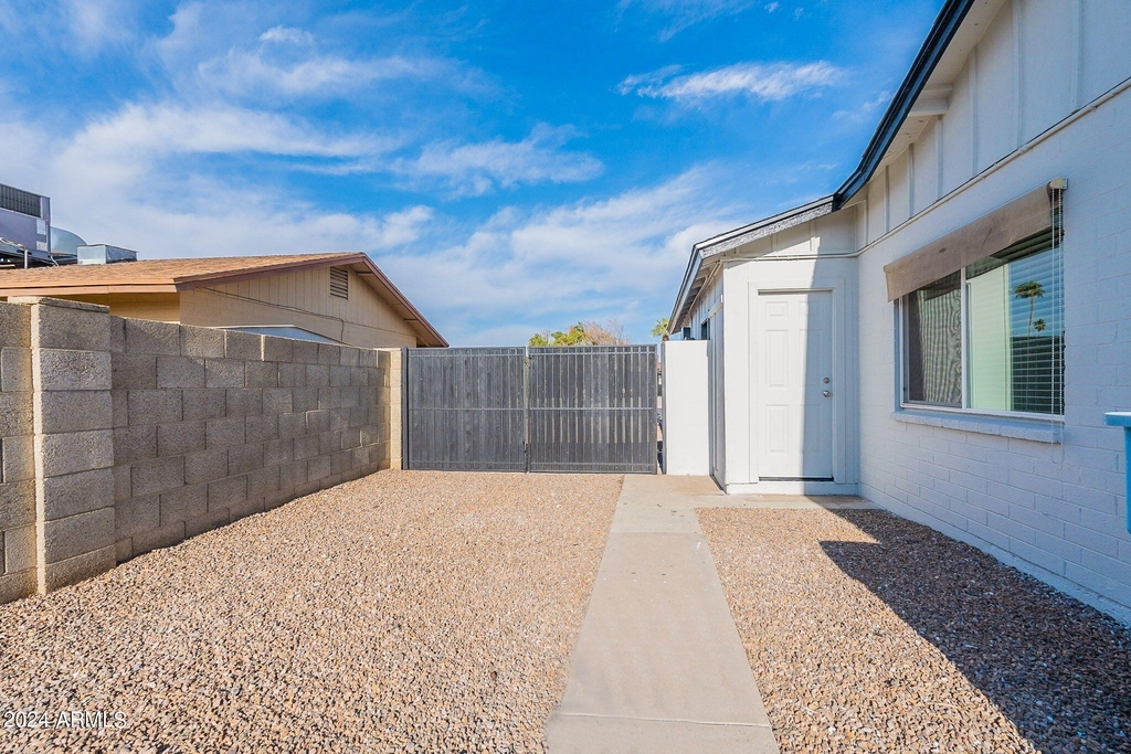 3743 W Dailey Street - Photo 41