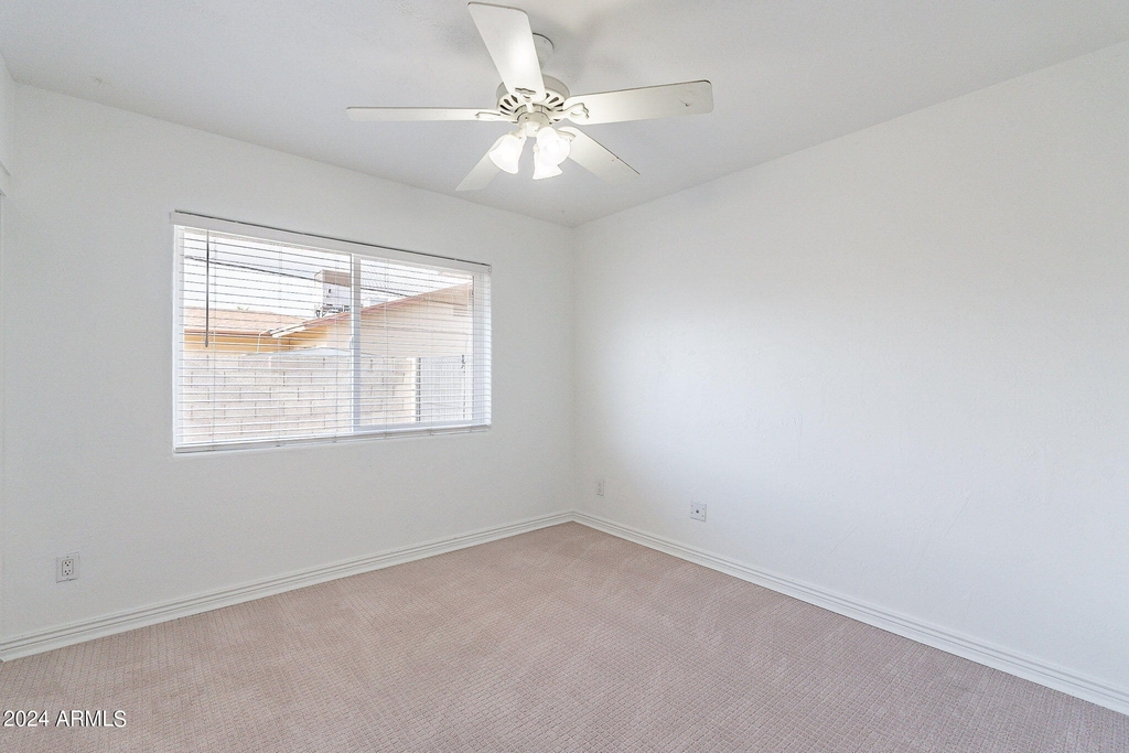 3743 W Dailey Street - Photo 24