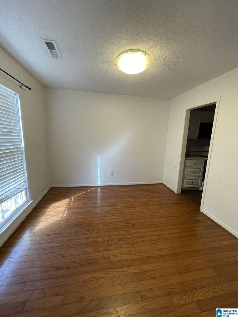 1413 S 17th Way - Photo 1