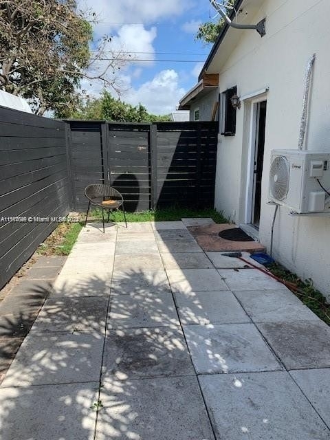 11841 Sw 188th Ter - Photo 2