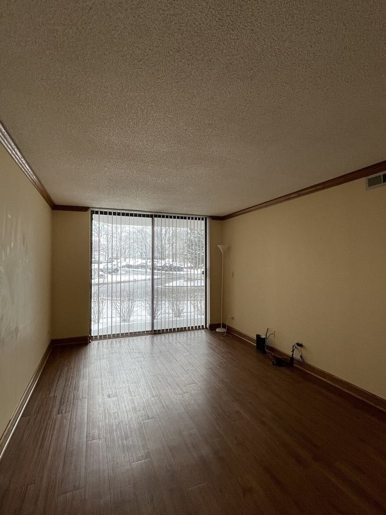 511 Aurora Avenue - Photo 4