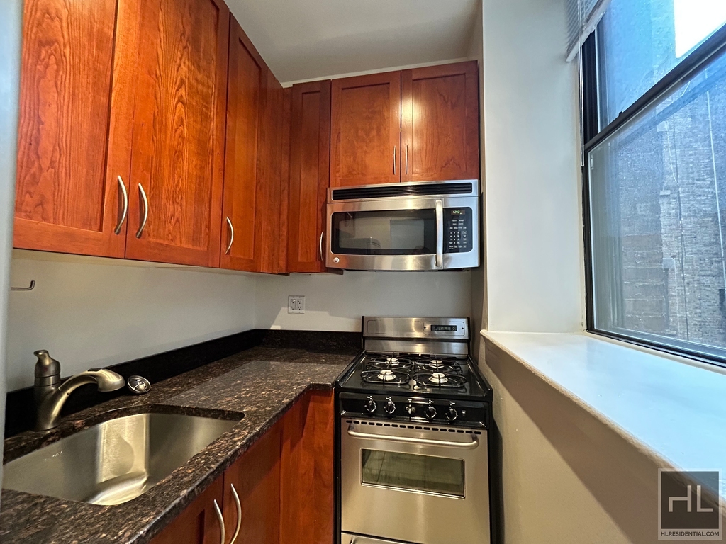 West 77th Street - Photo 1