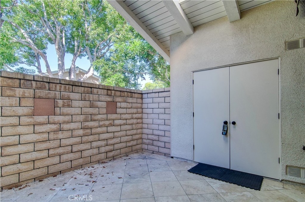 8566 Fallbrook Circle - Photo 22