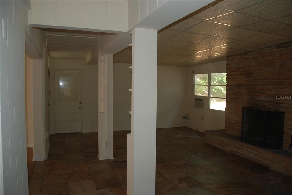 1635 Sunset Circle - Photo 3