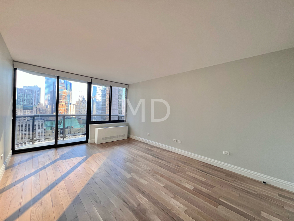 235 West 48th Street - Photo 4