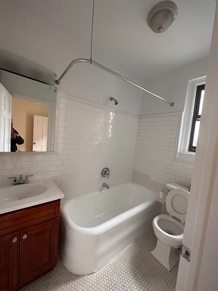 201-205 West  11th Street - Photo 6