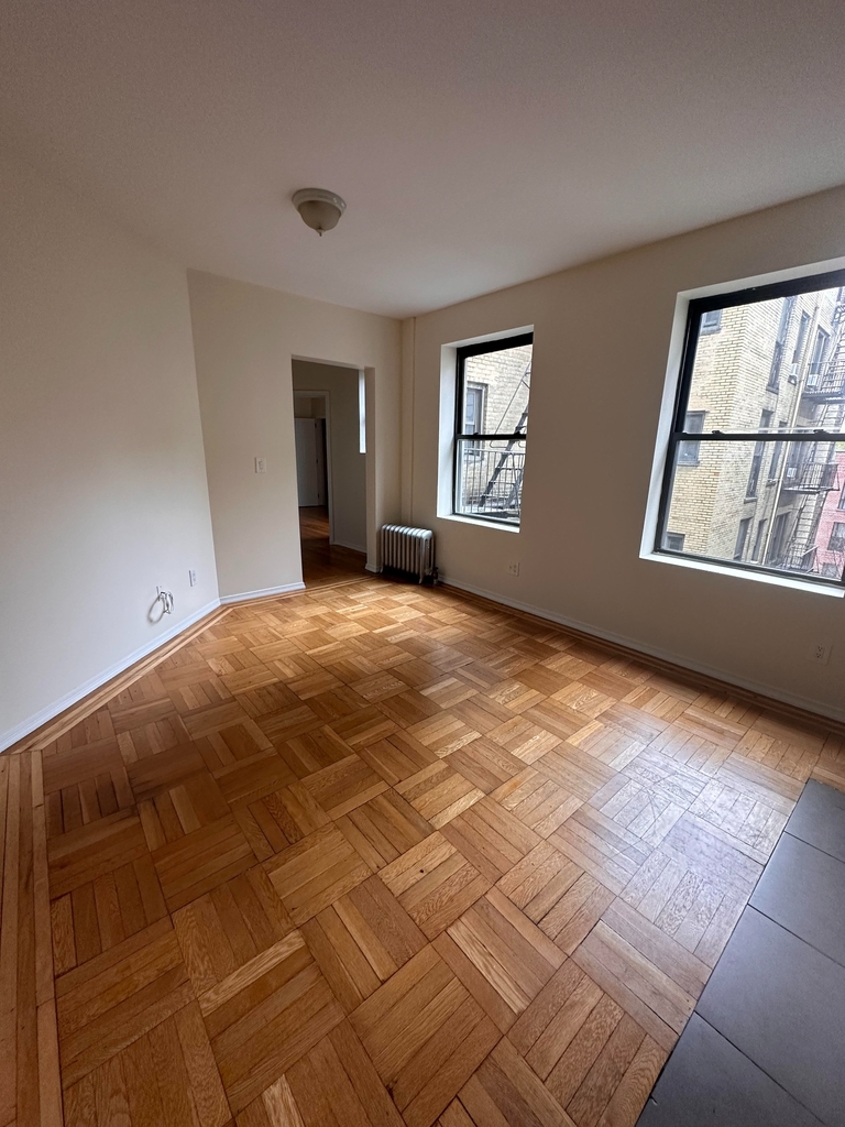 201-205 West  11th Street - Photo 2