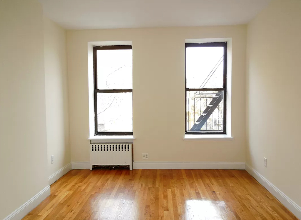 West 119th Street and Manhattan Ave - Photo 5