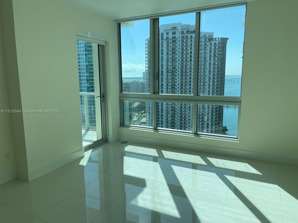 300 S Biscayne Blvd - Photo 10