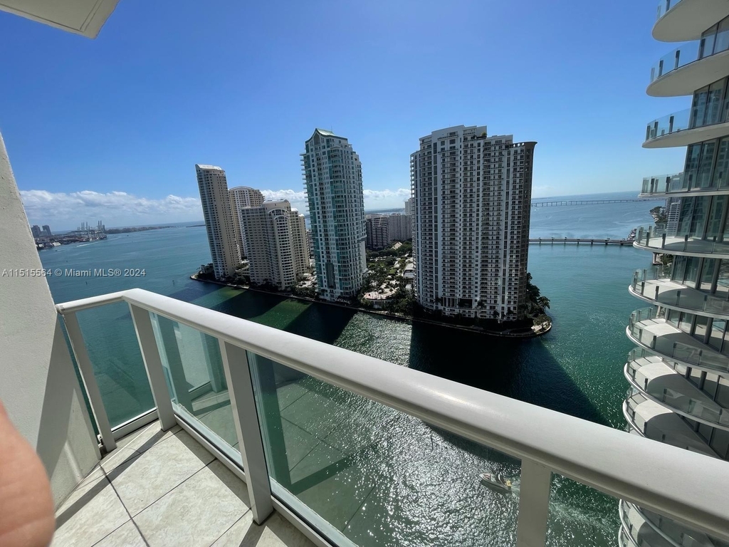 300 S Biscayne Blvd - Photo 8