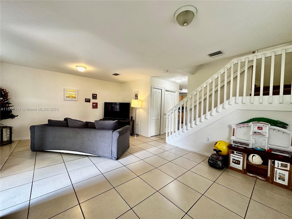 22821 Sw 88th Pl - Photo 3