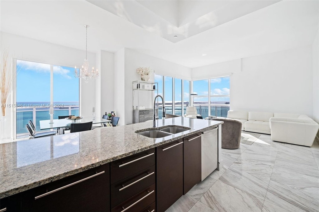 950 Brickell Bay Dr - Photo 6