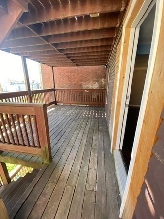 163 Saratoga Street - Photo 10