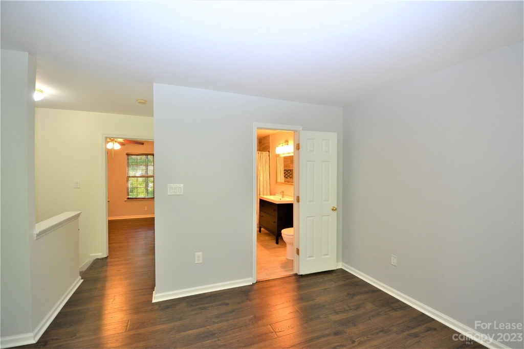 1281 E Woodlawn Road - Photo 19