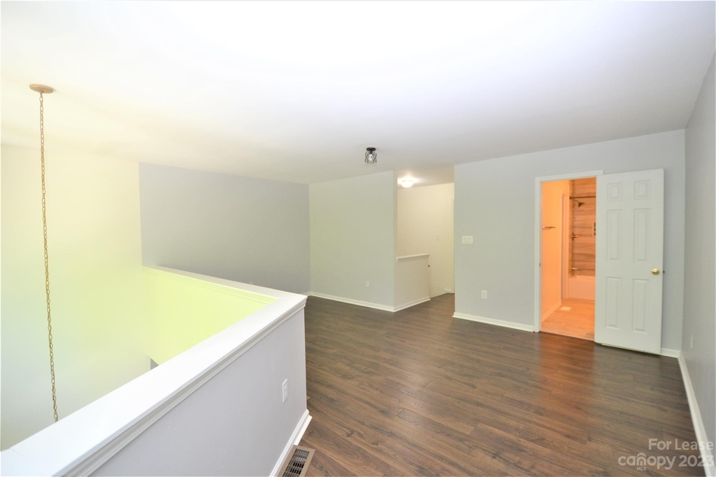 1281 E Woodlawn Road - Photo 18