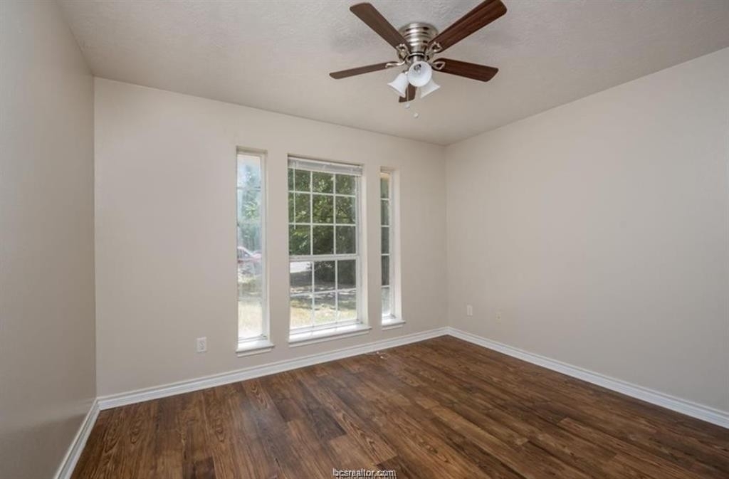 2402 Jaguar Court - Photo 10