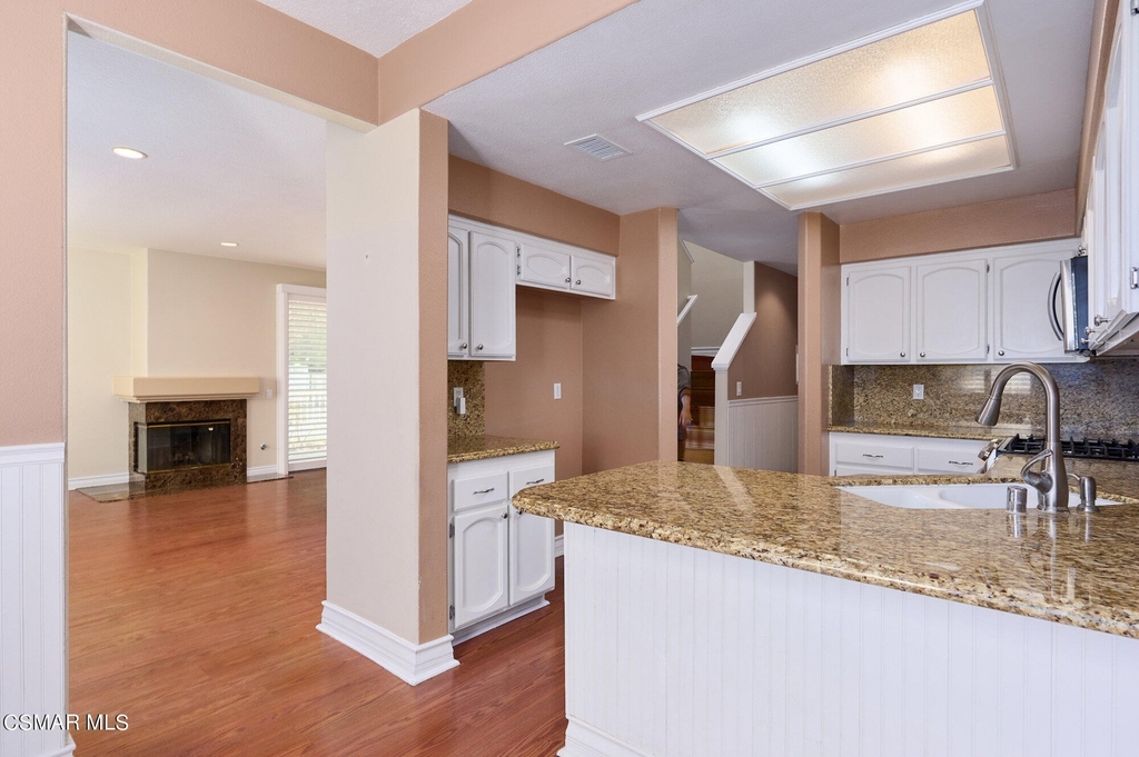 27007 Karns Court - Photo 14