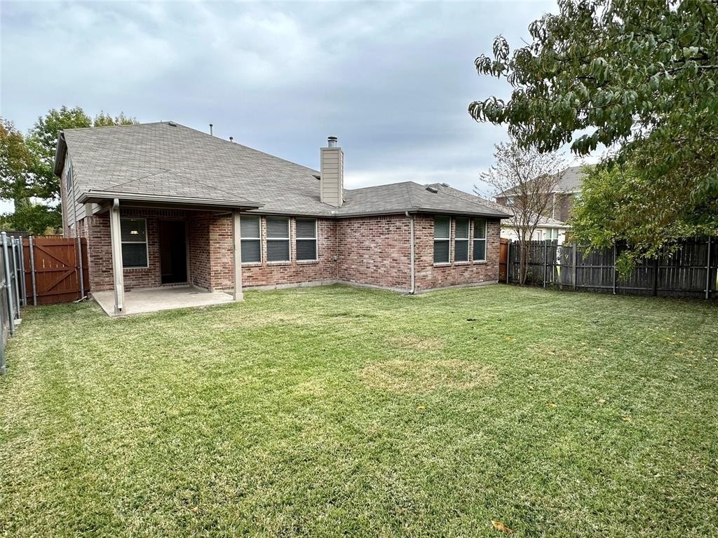 3908 Coloma Drive - Photo 25