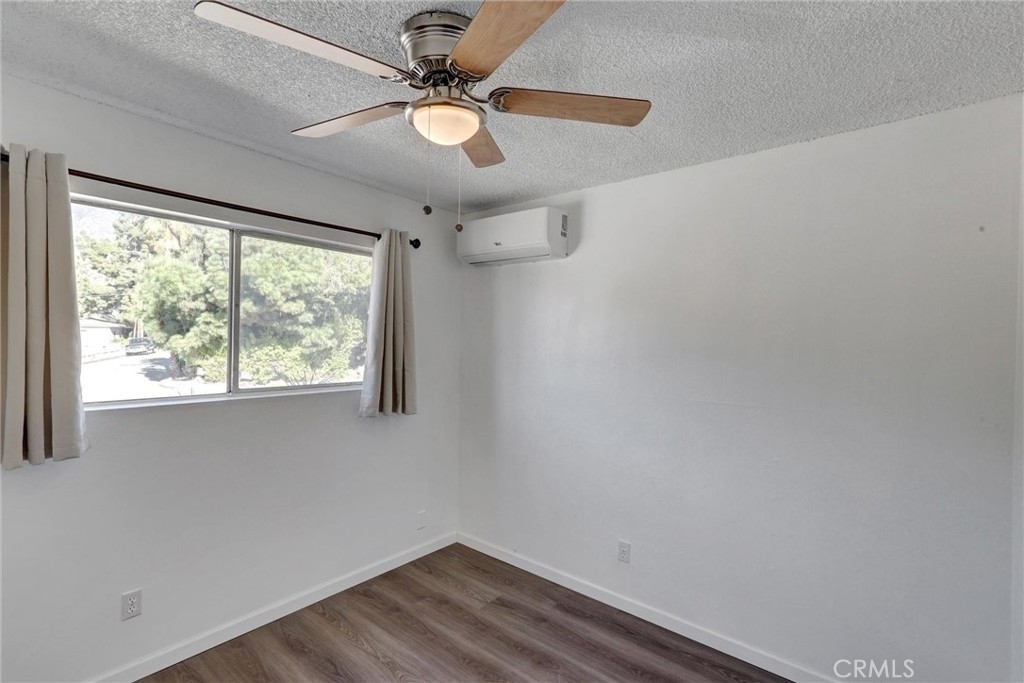 428 E Foothill Boulevard - Photo 23