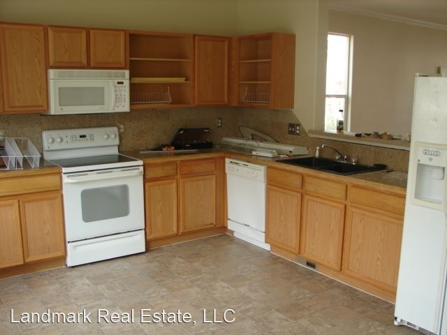 10570 Country Park Point - Photo 2