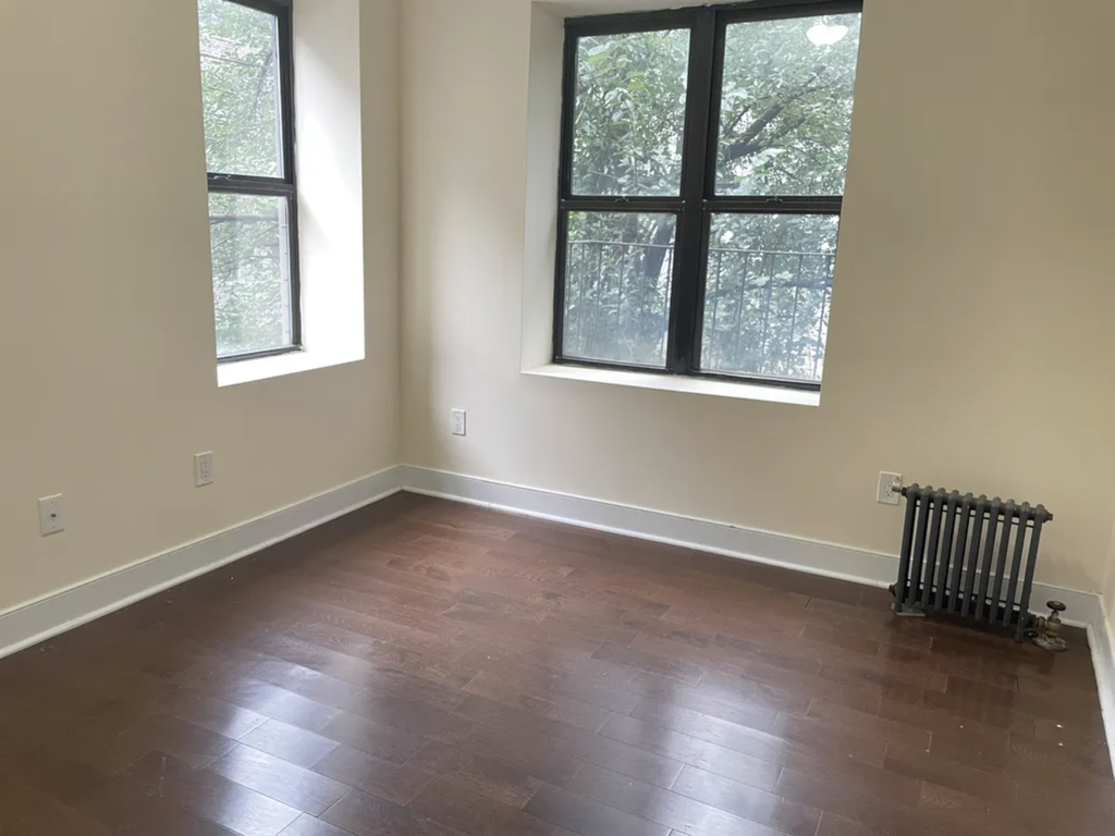 545 West 148th Street - Photo 5