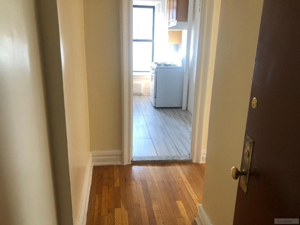 8320 Bay Parkway - Photo 2