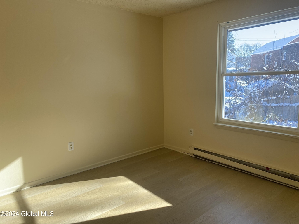 221 Stow Avenue - Photo 15