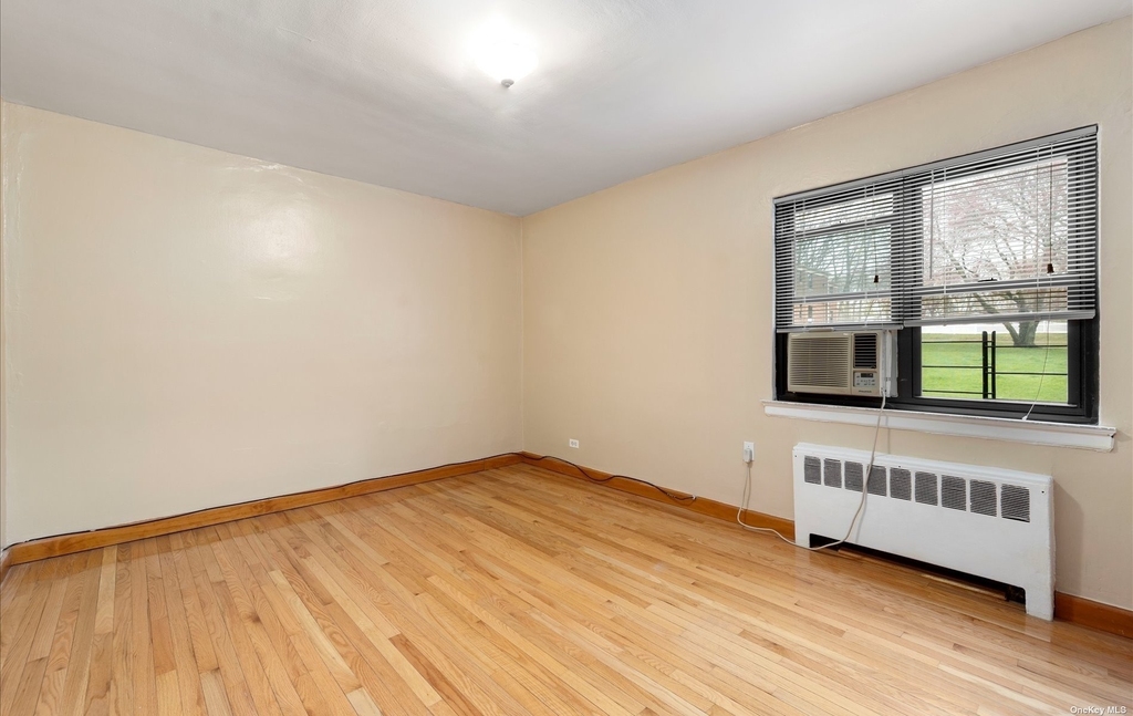 219-82 75th Avenue - Photo 12
