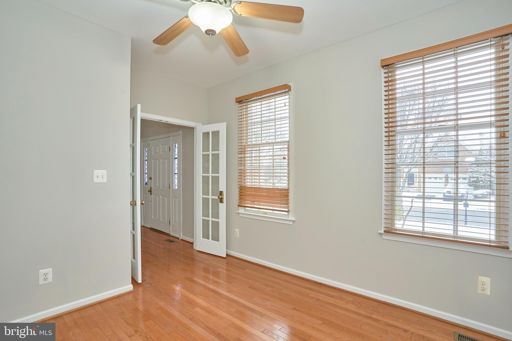 22746 Oatlands Grove Place - Photo 5