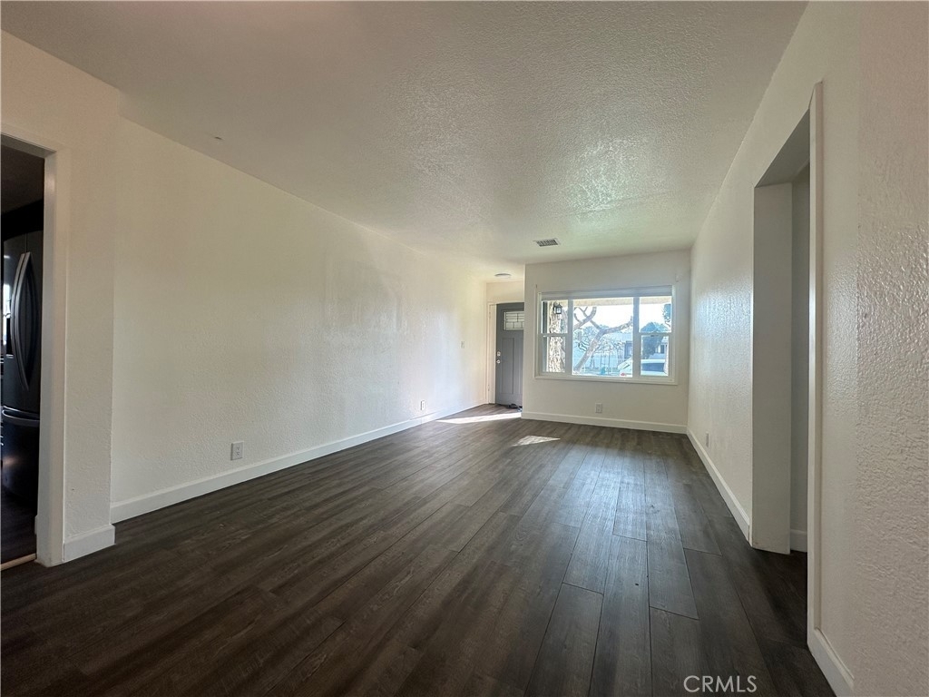 2137 W Hill Avenue - Photo 4