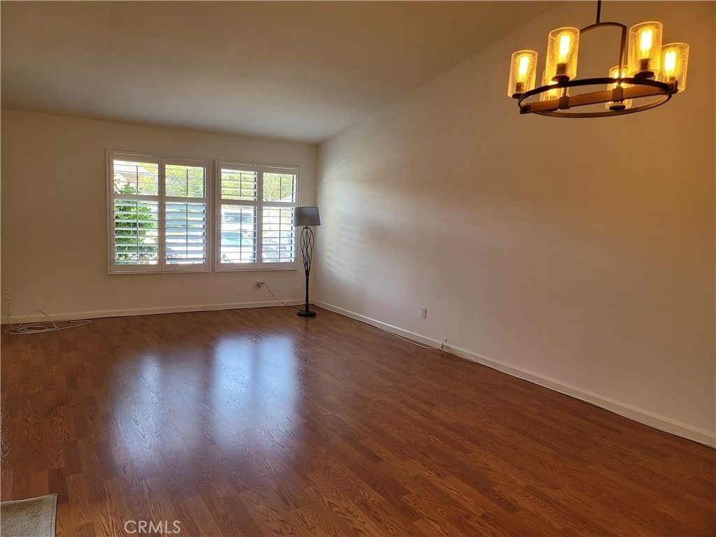 8565 Trinity Circle - Photo 2