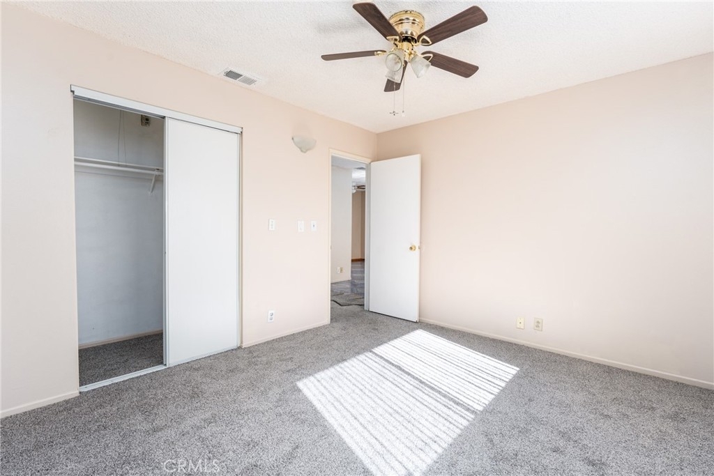 10038 Claremont Avenue - Photo 12