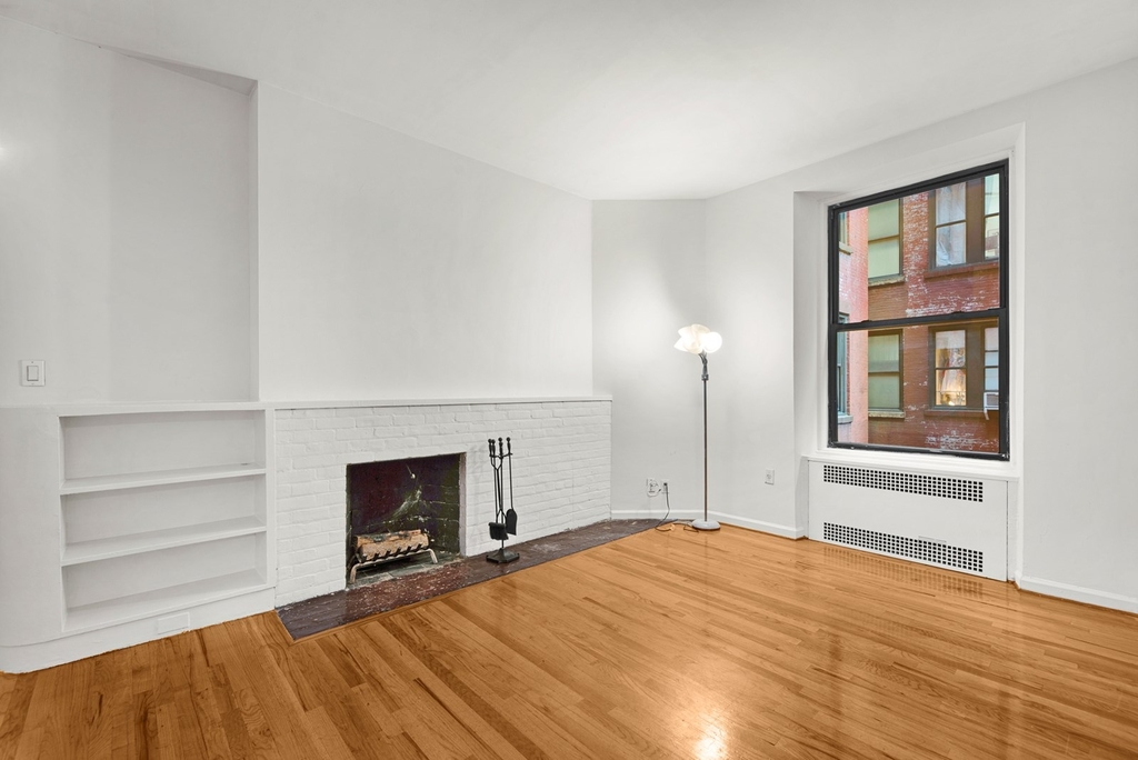 121 Madison Avenue - Photo 0