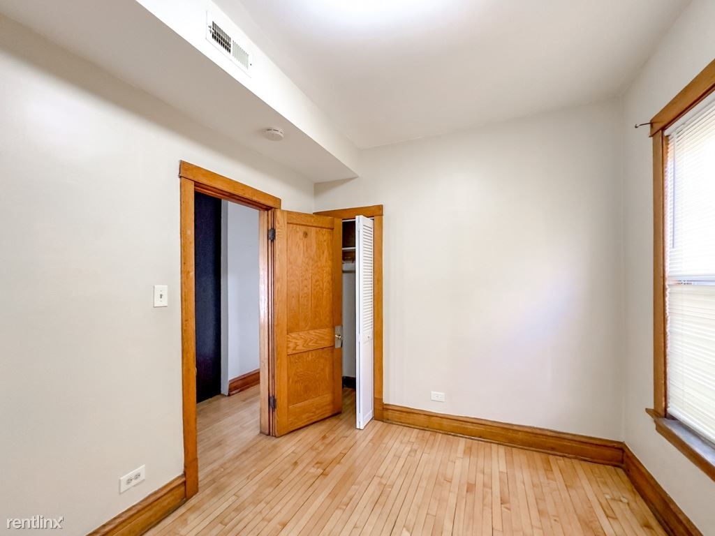 4322 W Kamerling, Unit 5 - Photo 7