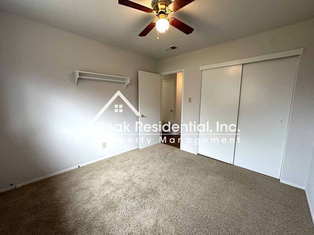 614 Wales Dr - Photo 10