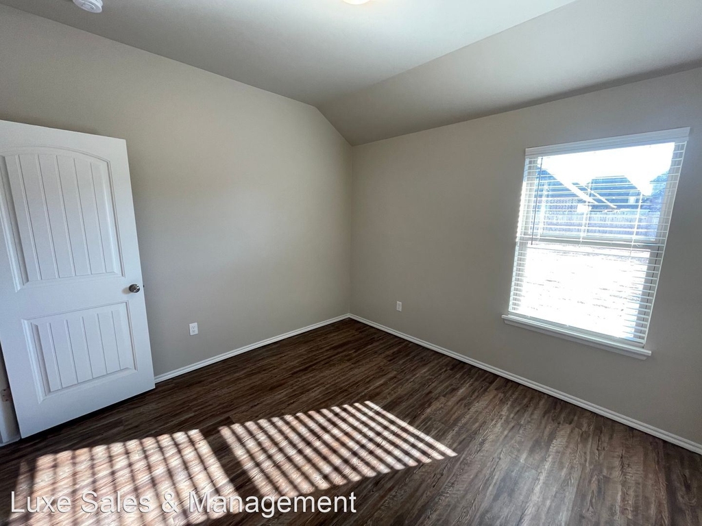 10906 Nw 119th - Photo 17