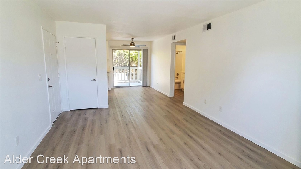 712 Gardenia Circle - Photo 1